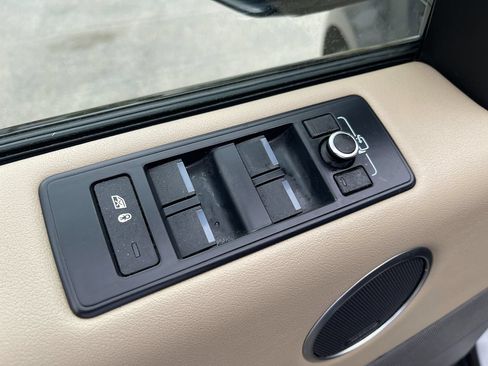 Used 2014 Land Rover Range Rover Sport HSE AWD/4WD image 21