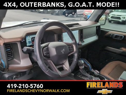 Used 2021 Ford Bronco Outer Banks image 3