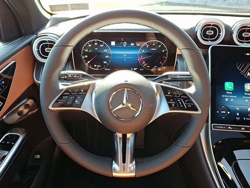 Used 2026 Mercedes-Benz GLC 300 4MATIC image 17