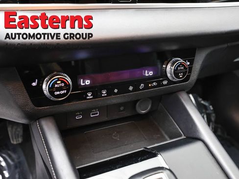 Used 2024 Mitsubishi Outlander SE image 19