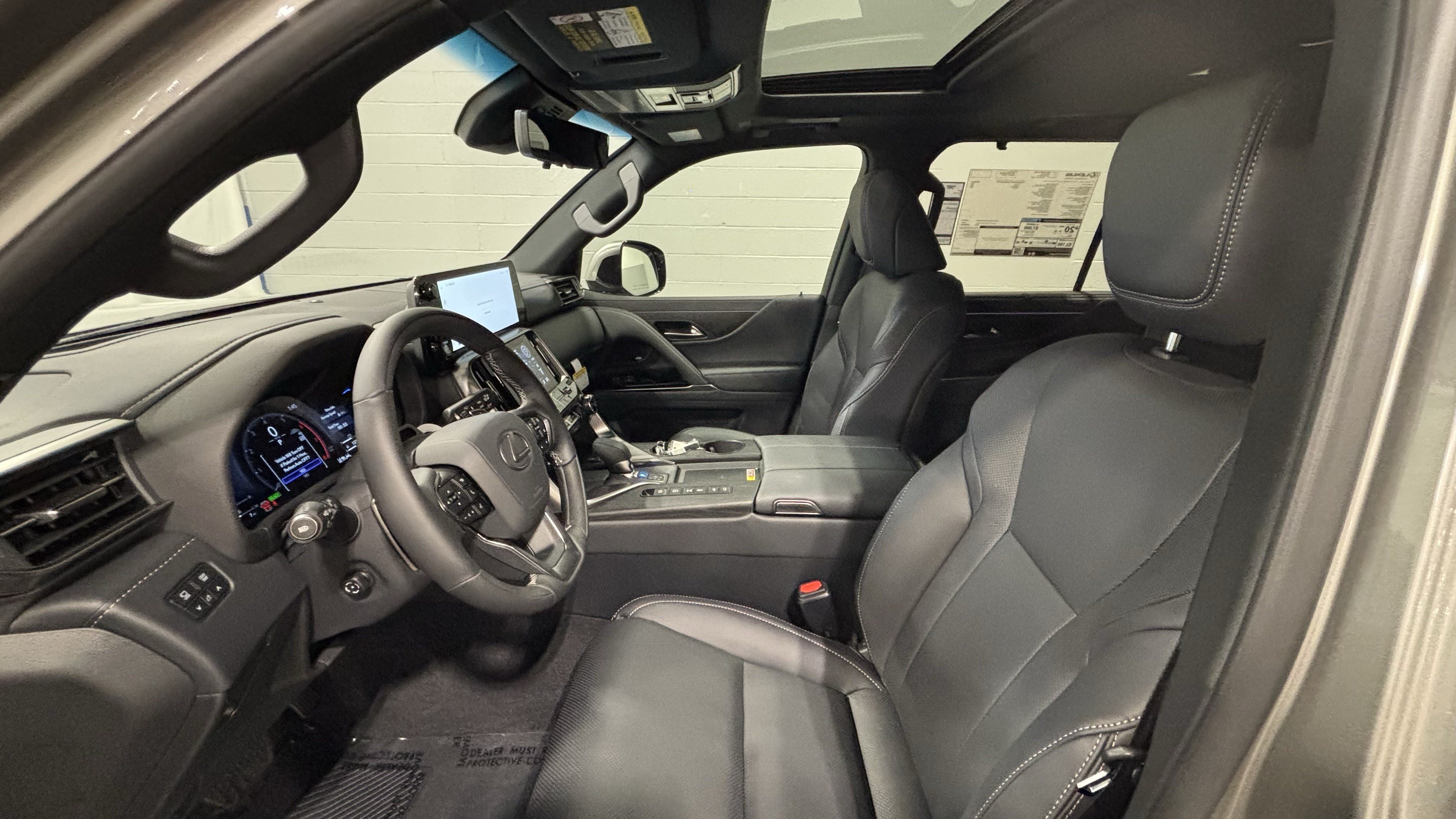 Certified 2026 Lexus LX 700h Luxury AWD/4WD image 30