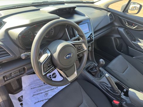 Used 2019 Subaru Impreza 2.0i image 12