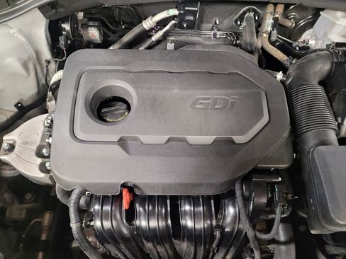 Used 2018 Hyundai Santa Fe Sport image 30