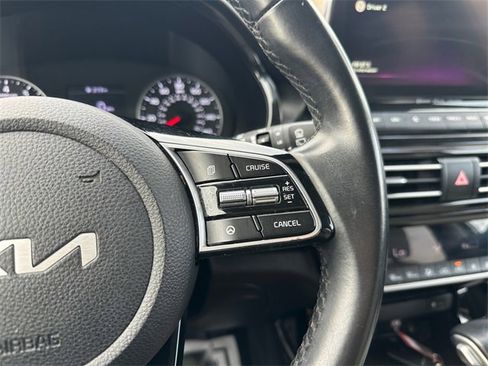 Used 2022 Kia Seltos EX image 22