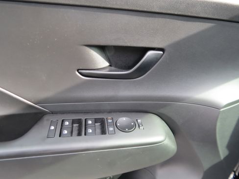 Used 2025 Hyundai Kona SEL image 14