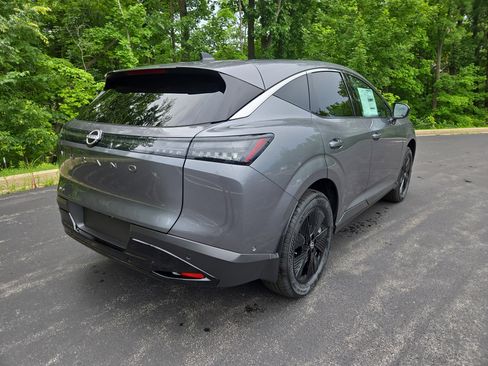 New 2025 Nissan Murano SV image 3