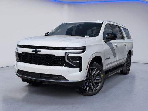 New 2026 Chevrolet Suburban LS AWD/4WD image 2