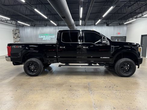 Used 2018 Ford F250 Lariat w/ Lariat Ultimate Package AWD/4WD image 15