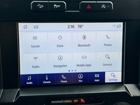 Used 2019 Ford F150 Lariat w/ Equipment Group 502A Luxury AWD/4WD image 39