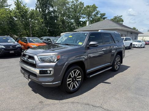 Used 2015 Toyota 4Runner Limited AWD/4WD image 3