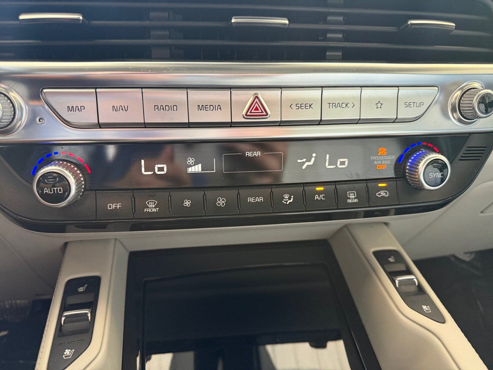 Used 2022 Kia Telluride EX FWD image 28