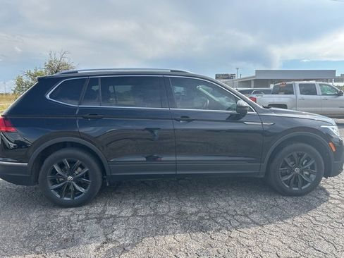 Used 2024 Volkswagen Tiguan SE w/ MDO Package, Three-Row image 4
