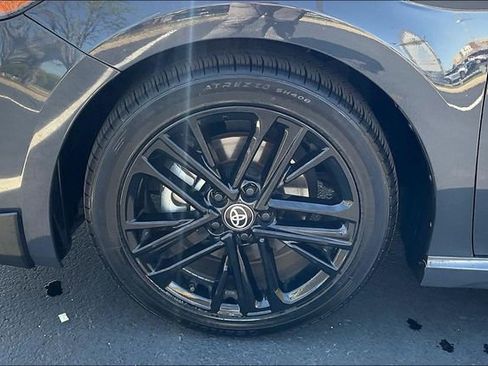 Used 2025 Toyota Camry SE image 9