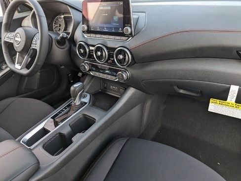 New 2025 Nissan Sentra SR image 32