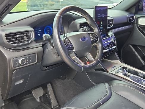 Used 2022 Ford Explorer ST w/ Equipment Group 401A AWD/4WD image 10
