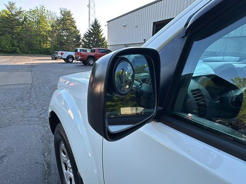 Used 2017 Nissan Frontier S RWD image 39