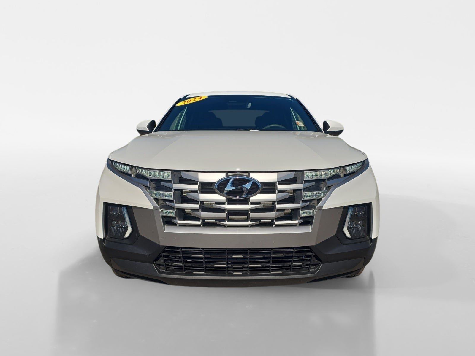 Used 2024 Hyundai Santa Cruz SE AWD/4WD image 8