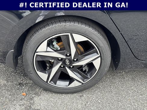 Certified 2023 Hyundai Elantra Limited image 17