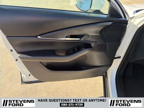 Used 2025 MAZDA CX-30 AWD 2.5 S w/ Preferred Package image 16