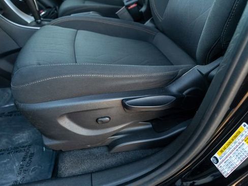 Used 2020 Chevrolet Trax LT image 21