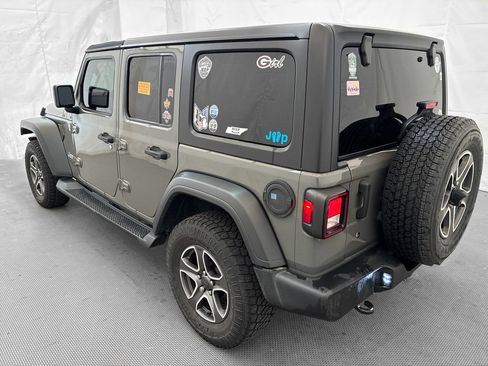 Used 2020 Jeep Wrangler Unlimited Sport S AWD/4WD image 4