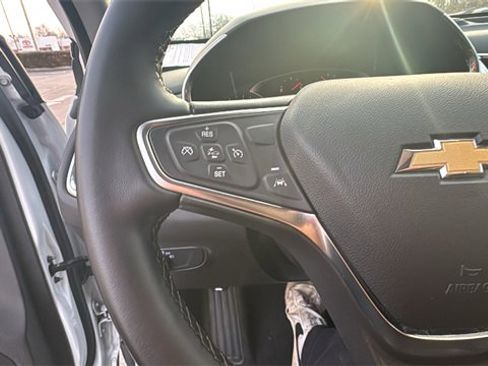 Used 2024 Chevrolet Equinox LT image 16