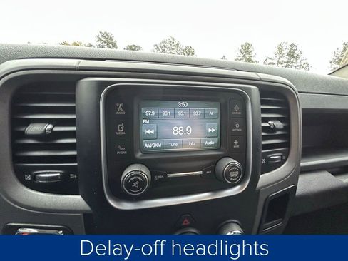 Used 2015 RAM 1500 Express image 31