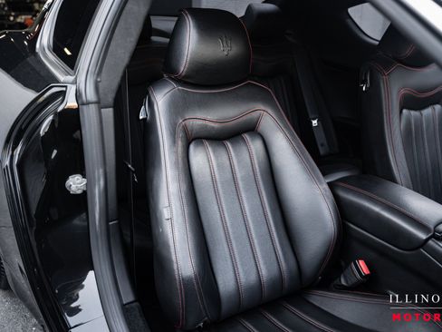 Used 2011 Maserati GranTurismo S image 34