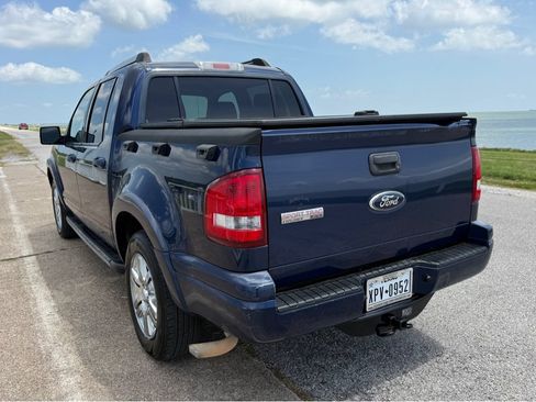 Used 2008 Ford Explorer Sport Trac Limited RWD image 7