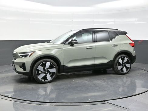 Used 2023 Volvo XC40 Recharge Ultimate w/ Protection Package Premier image 3