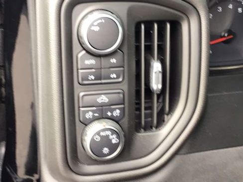 Used 2022 Chevrolet Silverado 1500 Custom Trail Boss w/ Safety Confidence Package image 17