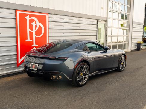 Used 2021 Ferrari Roma RWD image 38