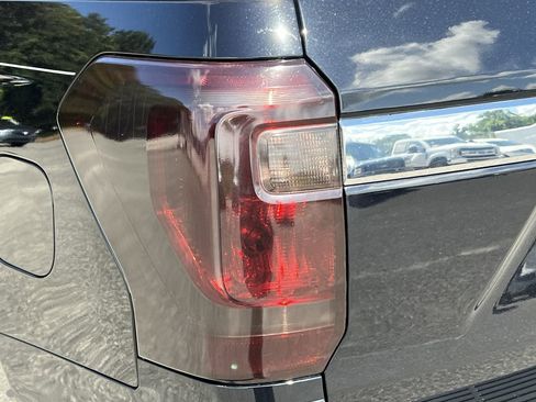 Used 2021 Ford Expedition XLT RWD image 35