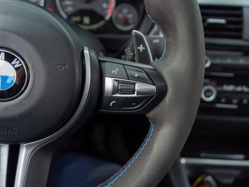 Used 2018 BMW M3 RWD image 23