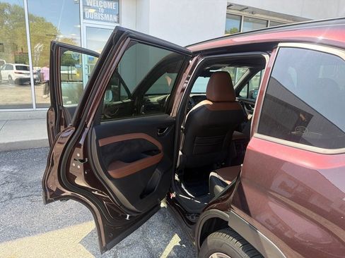 Used 2026 Subaru Forester Touring AWD/4WD image 13