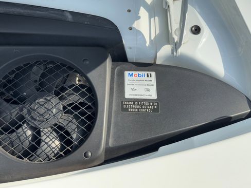 Used 2014 Porsche 911 Turbo S image 57