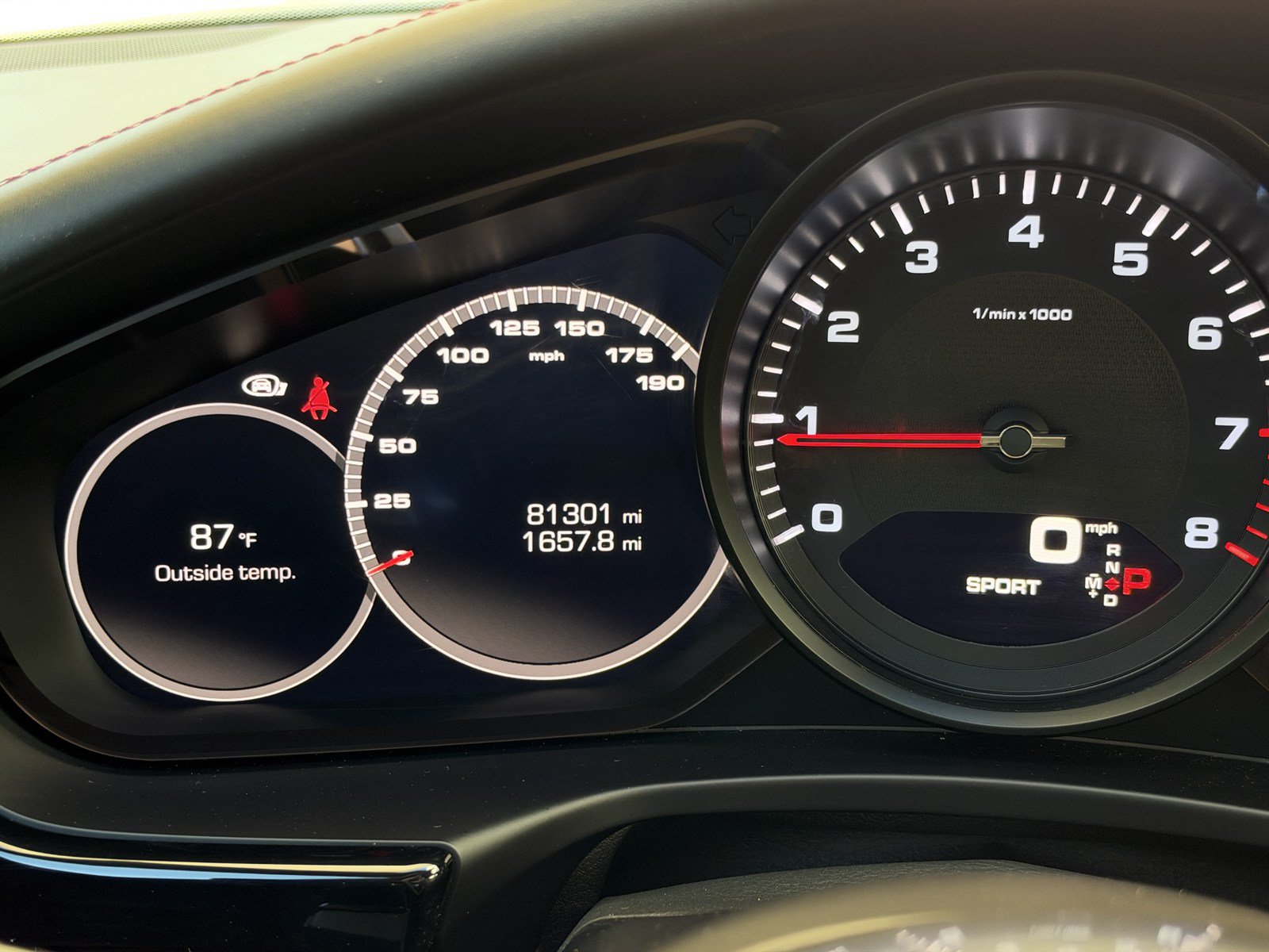 Used 2018 Porsche Panamera 4 AWD/4WD image 20