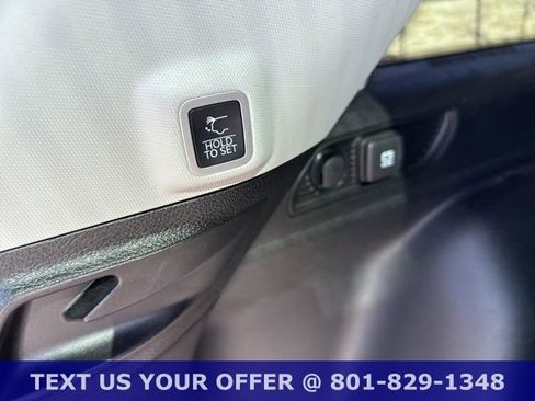 Used 2023 Jeep Grand Cherokee Limited image 10