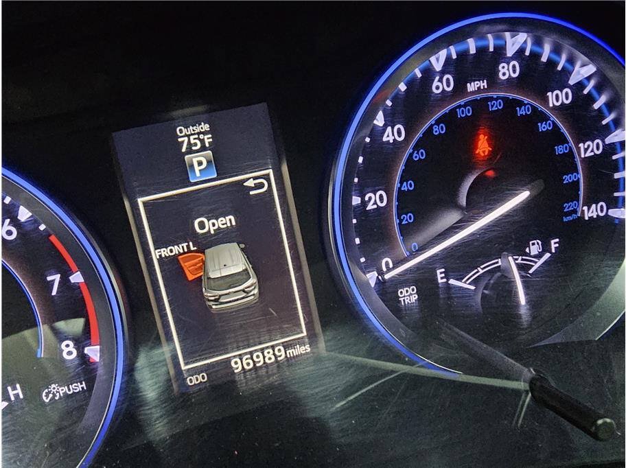 Used 2014 Toyota Highlander XLE AWD/4WD image 11