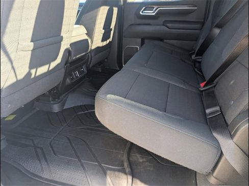 Used 2022 Chevrolet Silverado 1500 LT w/ Protection Package image 10