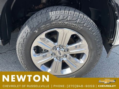 Used 2018 Ford F150 XLT w/ Equipment Group 302A Luxury AWD/4WD image 40