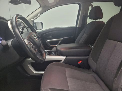 Used 2021 Nissan Titan SV w/ SV Convenience Package AWD/4WD image 17