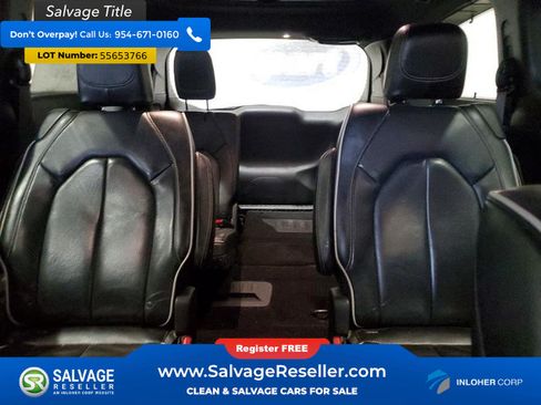 Used 2018 Chrysler Pacifica Limited w/ Advanced Safetytec Group FWD image 13