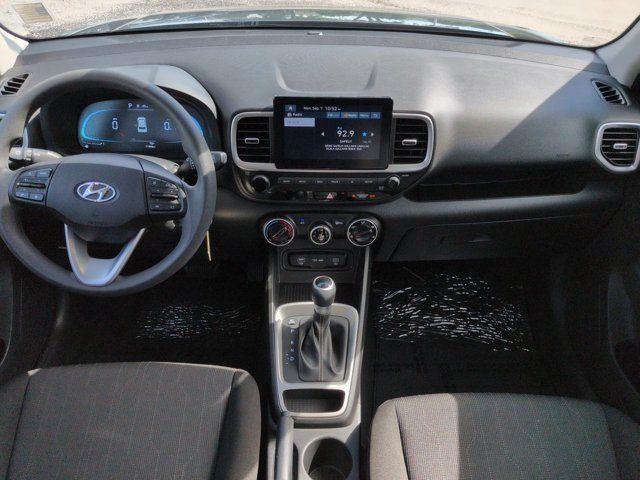 Used 2026 Hyundai Venue SE FWD image 14