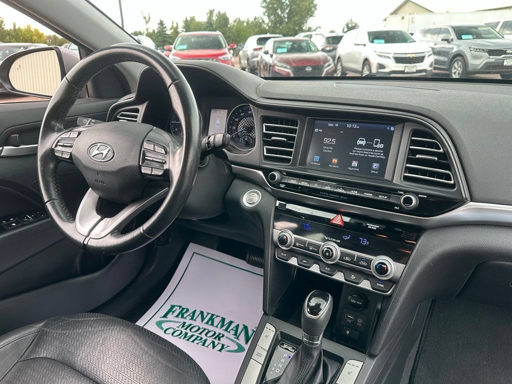 Used 2020 Hyundai Elantra Limited w/ Cargo Package (C1) FWD image 31