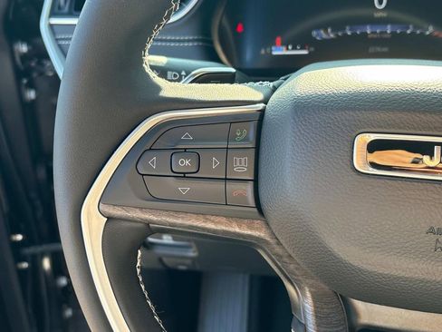 New 2025 Jeep Grand Cherokee L Limited w/ Black Appearance Package image 28