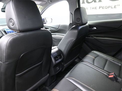 Used 2023 Chevrolet Equinox Premier image 23