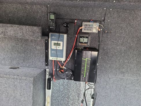 Used 2018 Chevrolet Express 2500 Extended image 26