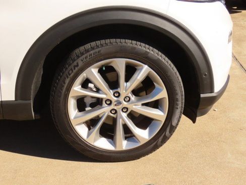 Used 2021 Ford Explorer Platinum w/ Equipment Group 601A image 7