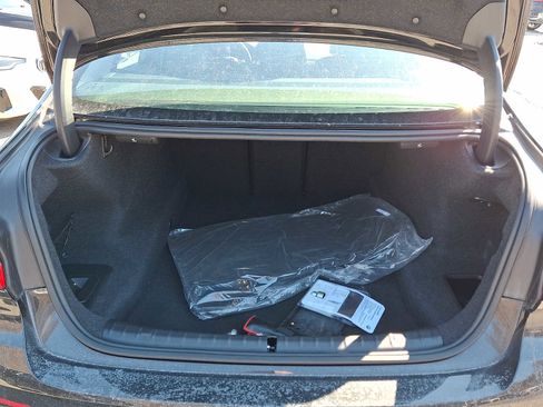 Used 2023 BMW 530i xDrive w/ Convenience Package image 31